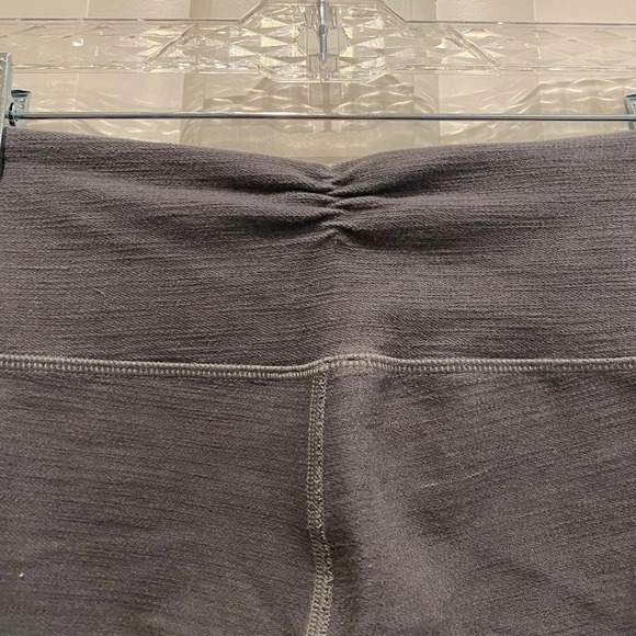 Lululemon Gather & Crow Crop *Denim Coal Fossil Slub Denim 16304 - Picture 10 of 15